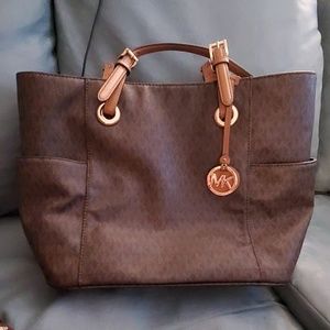Michael Kors logo tote bag